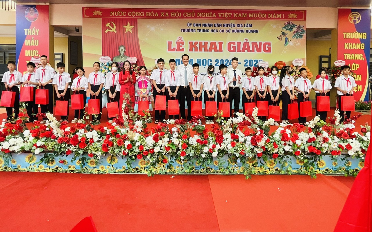 Trường THCS Dương Quang (Gia Lâm, TP. Hà Nội): Nâng cao chất lượng giáo dục mũi nhọn, khẳng định vị thế