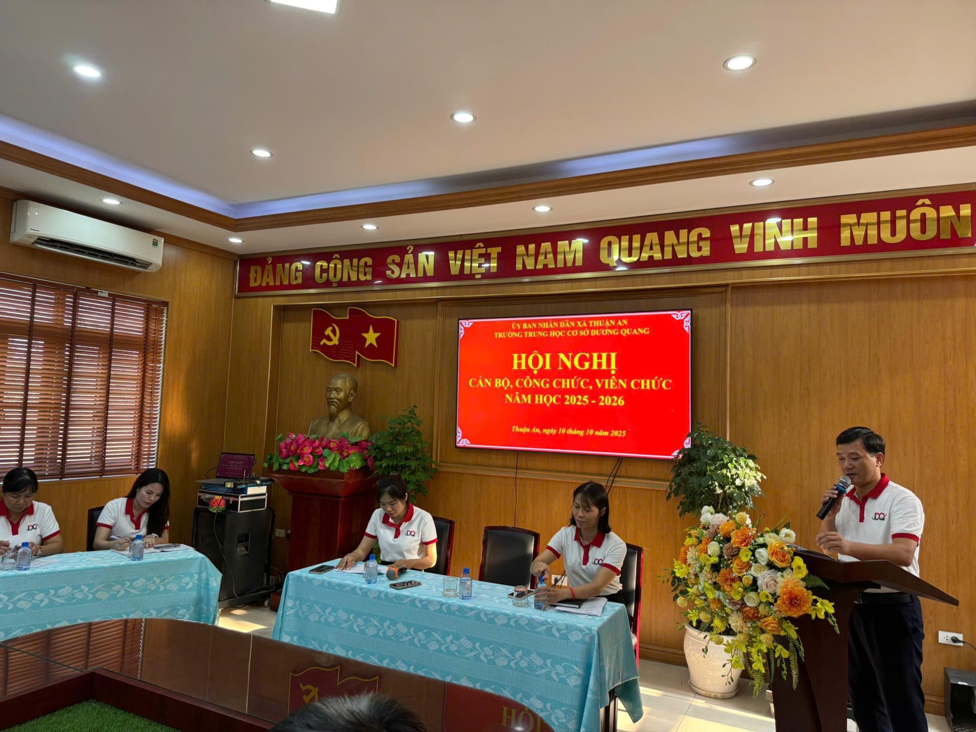 Hội nghị Cán bộ viên chức trường THCS Dương Quang