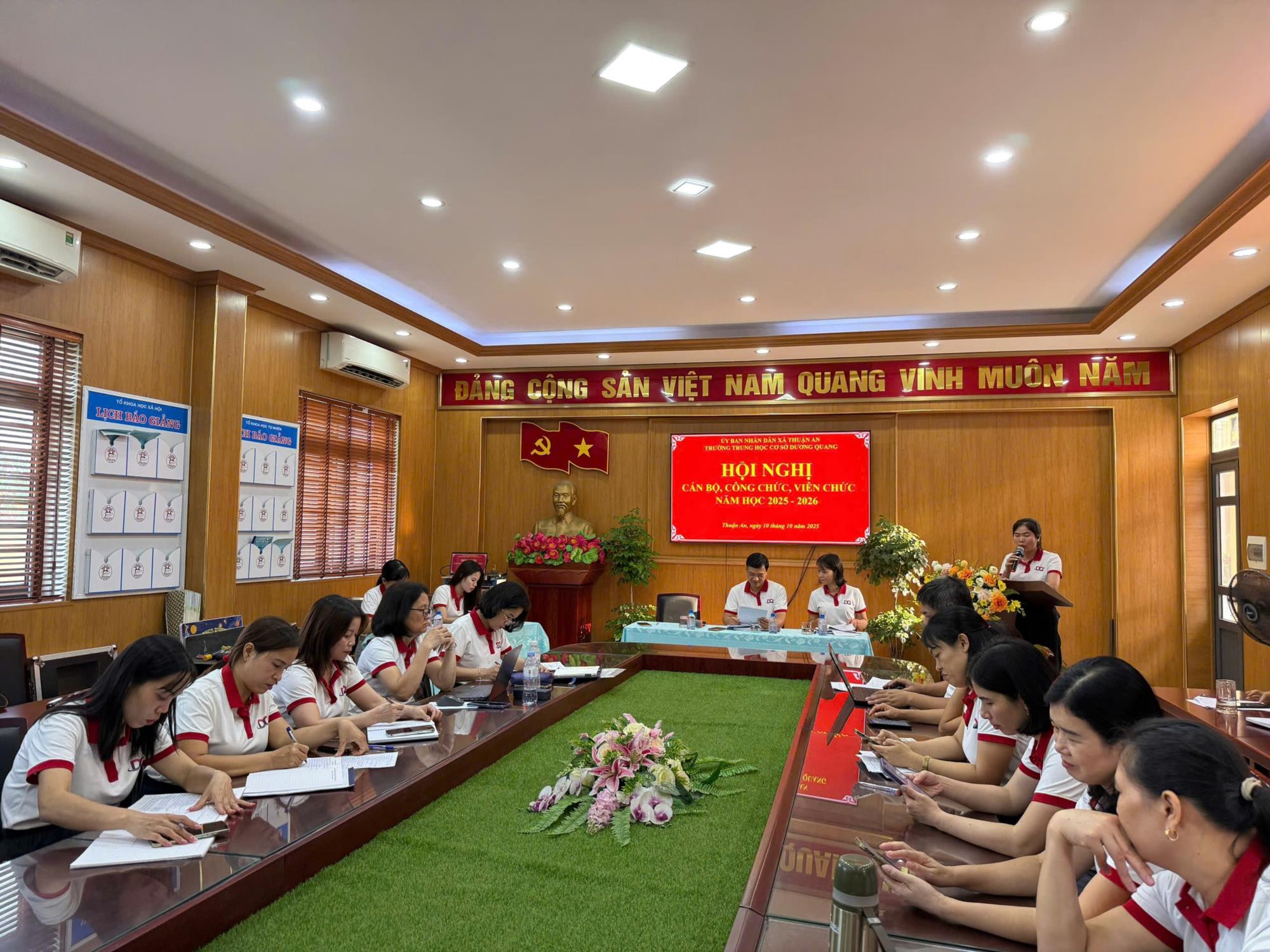 Hội nghị Cán bộ viên chức trường THCS Dương Quang