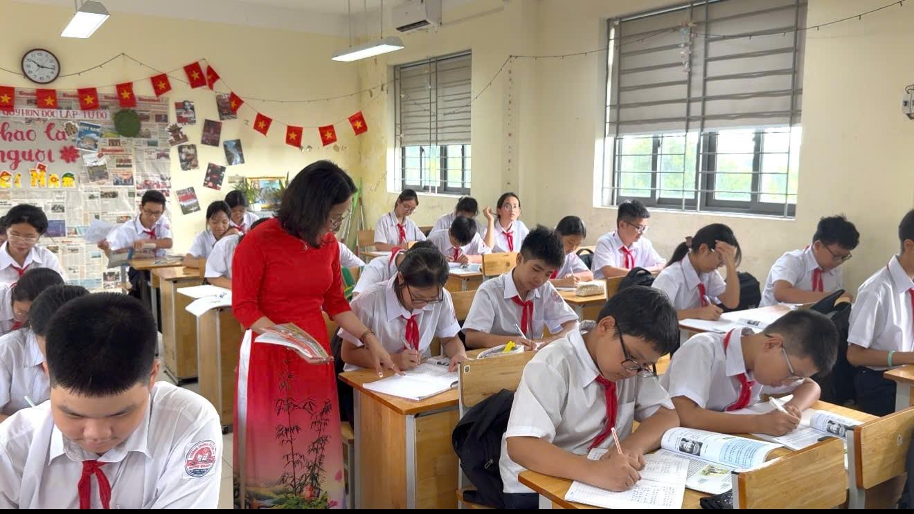 Tri ân người phụ nữ - Người gieo mầm tri thức