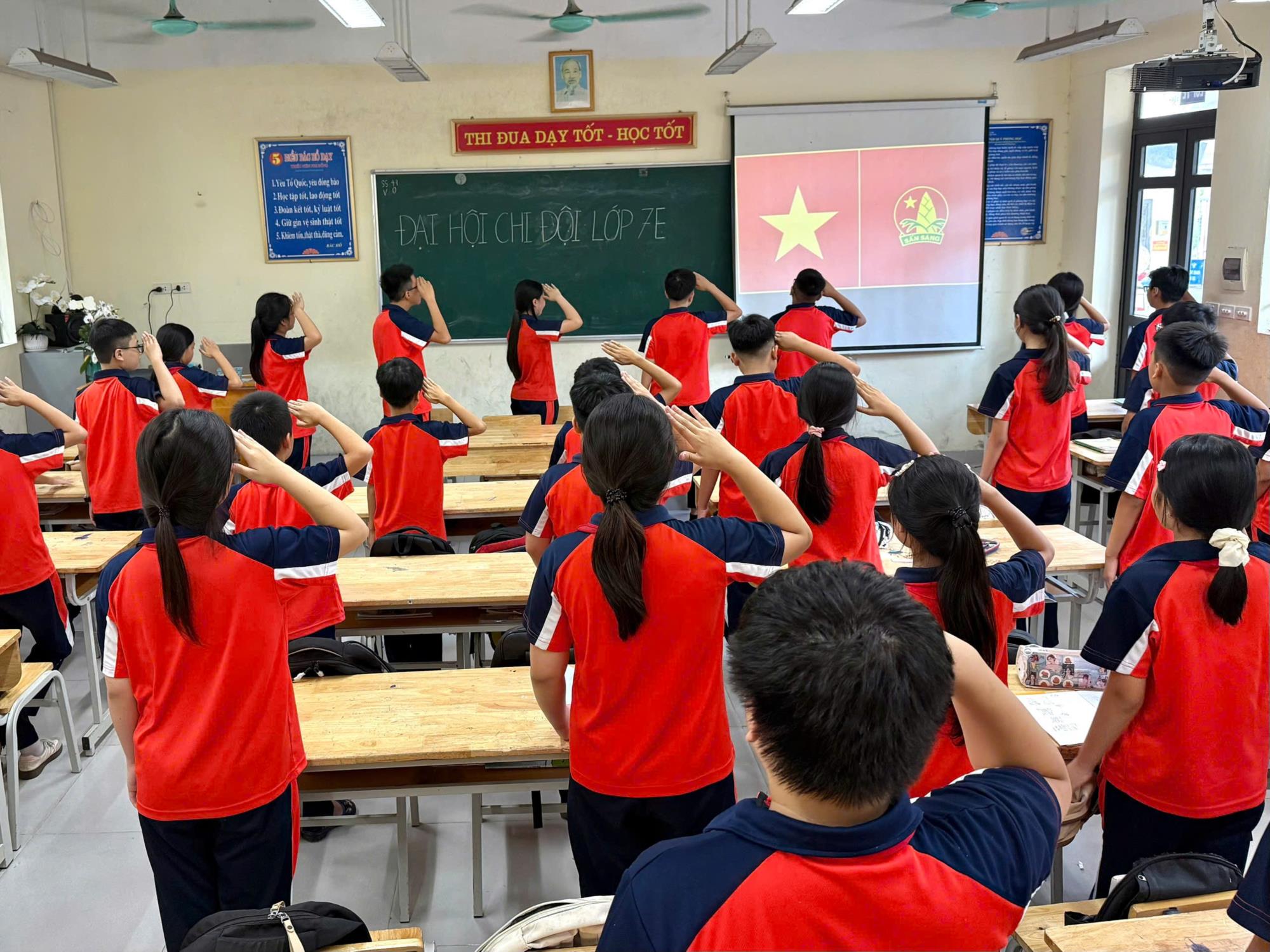 Đại hội chi bộ năm học 2025 – 2026