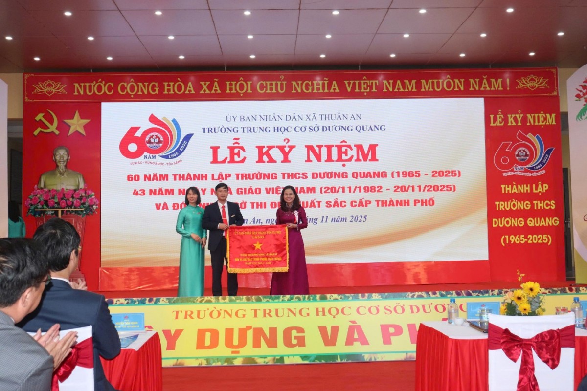 Trường THCS Dương Quang kỷ niệm 60 năm xây dựng và phát triển: Tự hào truyền thống - Vững bước tương lai