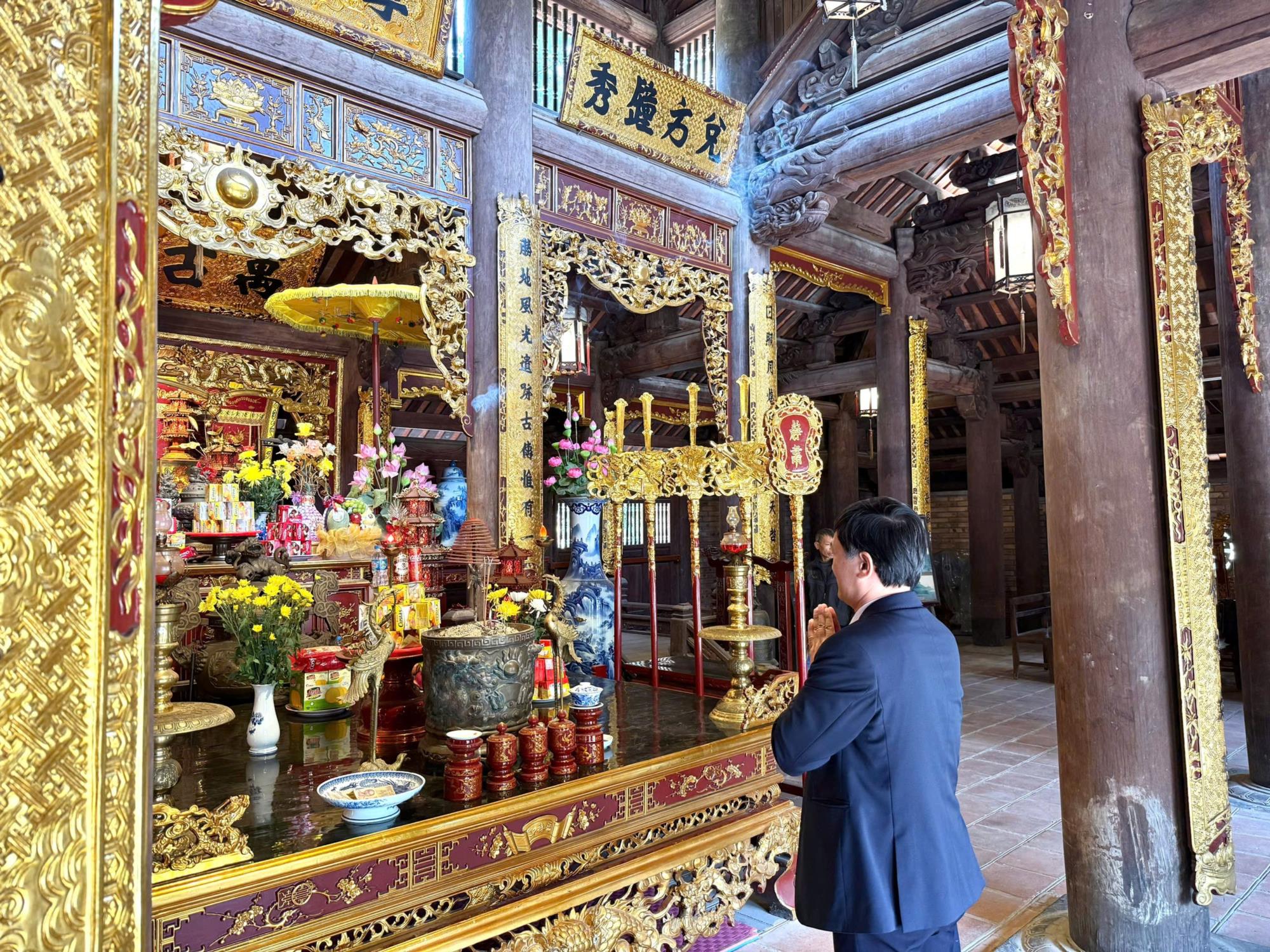 Học sinh trường THCS Dương Quang tham gia hoạt động ngoại khóa tại thành cổ Sơn Tây - Đảo Ngọc Xanh (Phú Thọ)