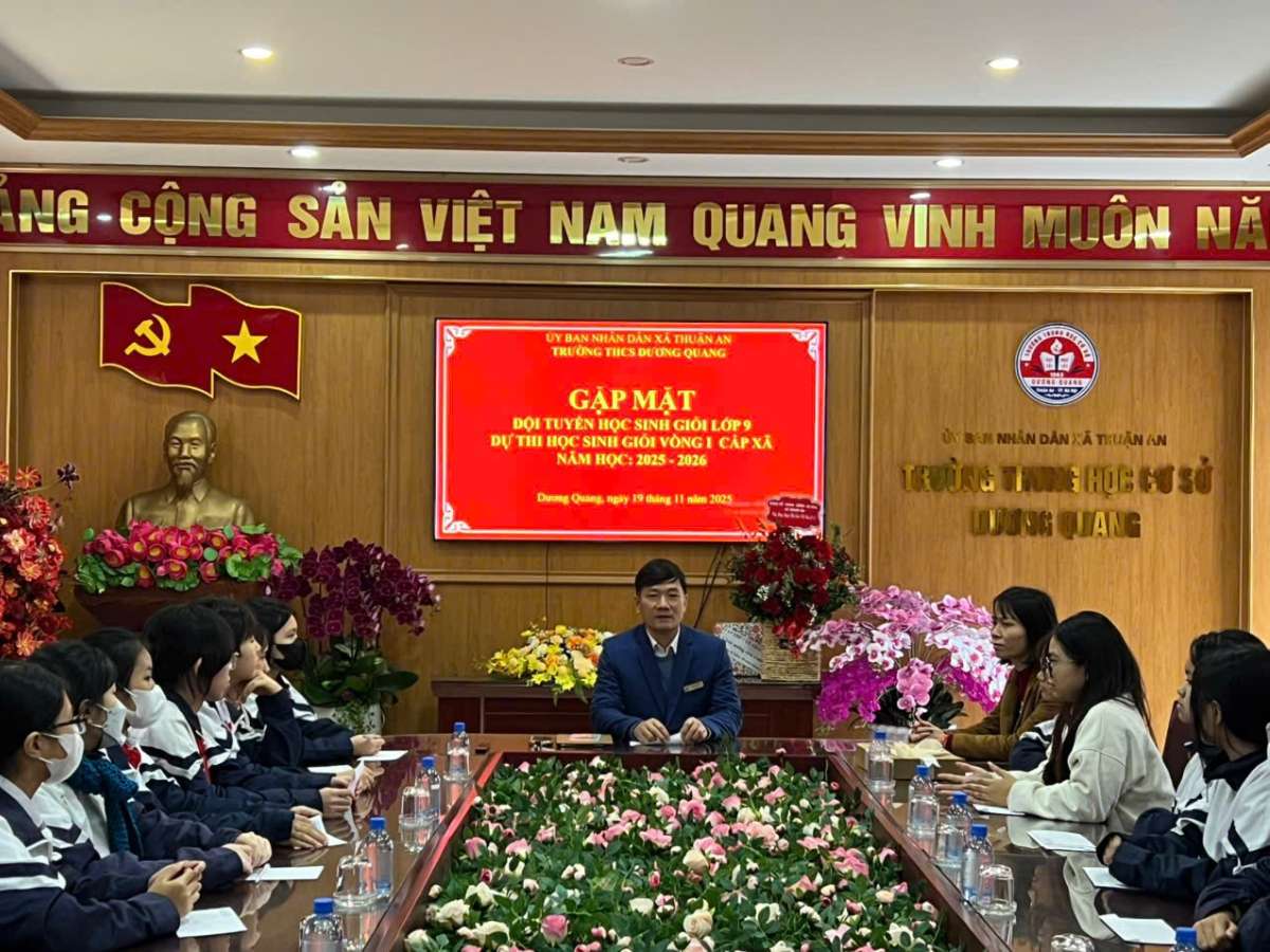 Gặp mặt đội tuyển học sinh giỏi cấp Xã năm học 2025 - 2026